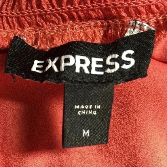 Express Chiffon Flutter Sleeve Smocked Waistline - Picture 8 of 10